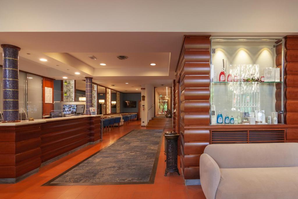Ilaria Hotel Kalamákion Екстериор снимка