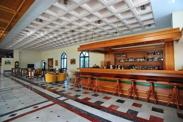 Ilaria Hotel Kalamákion Екстериор снимка